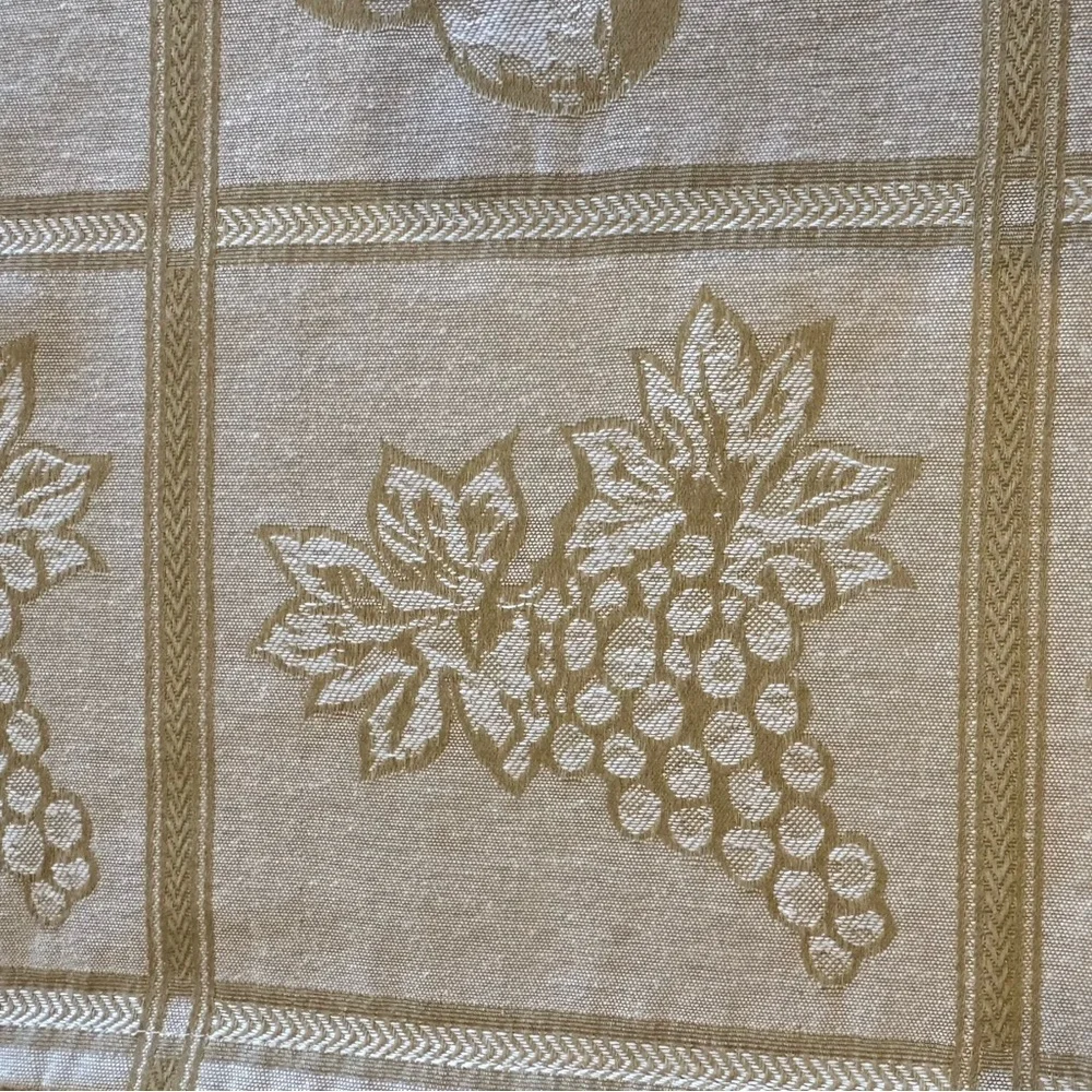 Vintage Ivory Damask Jacquard Tablecloth Fruit Harvest Cotton Blend 59 X 100